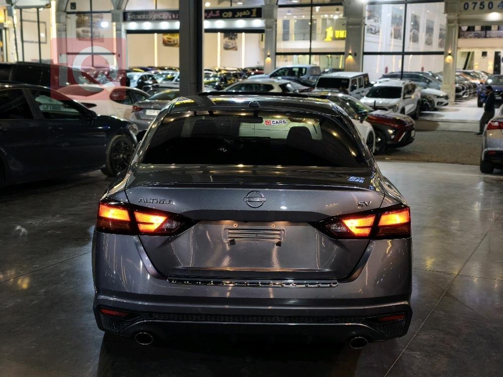 نيسان ألتيما